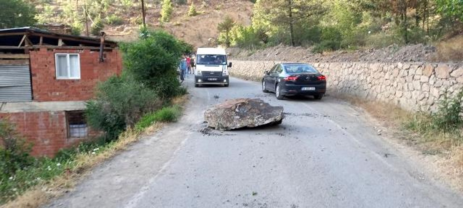 2 kişinin yaralandığı patlatma sonrası idari ve adli soruşturma başlatıldı