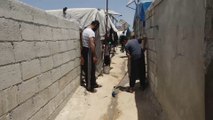 أوضاع صحية سيئة بسبب التلوث البيئي.. معاناة النازحين في مخيمات سوريا