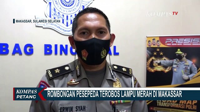Rombongan Pesepeda Terobos Lampu Merah, Hampir Tabrakan dengan Pengendara Motor