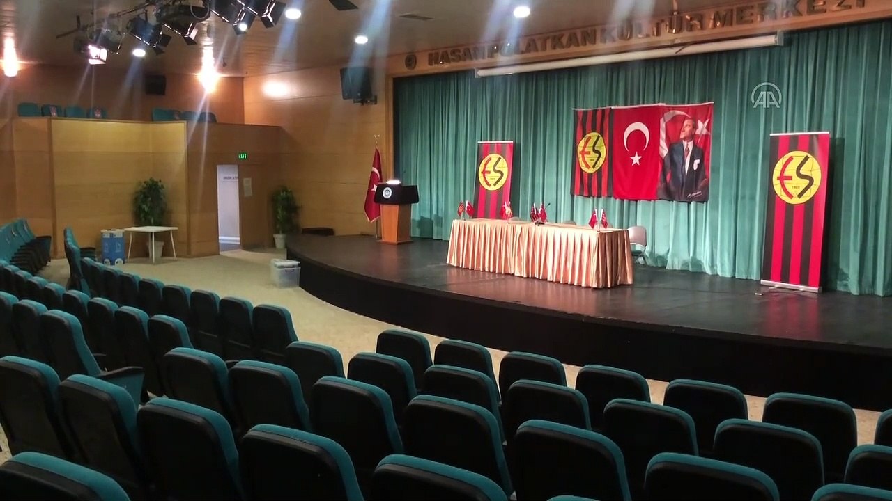 ESKİŞEHİR - Eskişehirspor'da olağanüstü kongre ertelendi