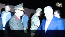 Başbakan Yıldırım Çukurca'da Mehmetçikleri ziyaret etti