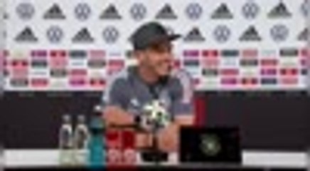 Gosens lacht sich schlapp über Podolski-Vergleich