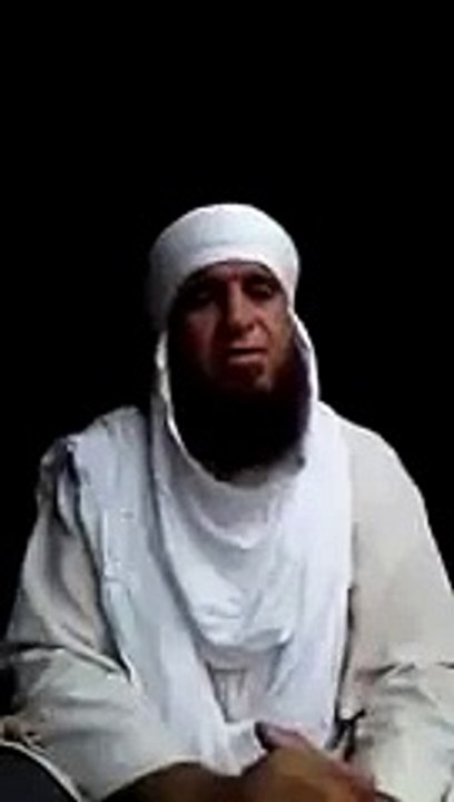 عاجل _ مواطن جزائري يدعي النبوة و بأن الوحي نزل عل(480P)