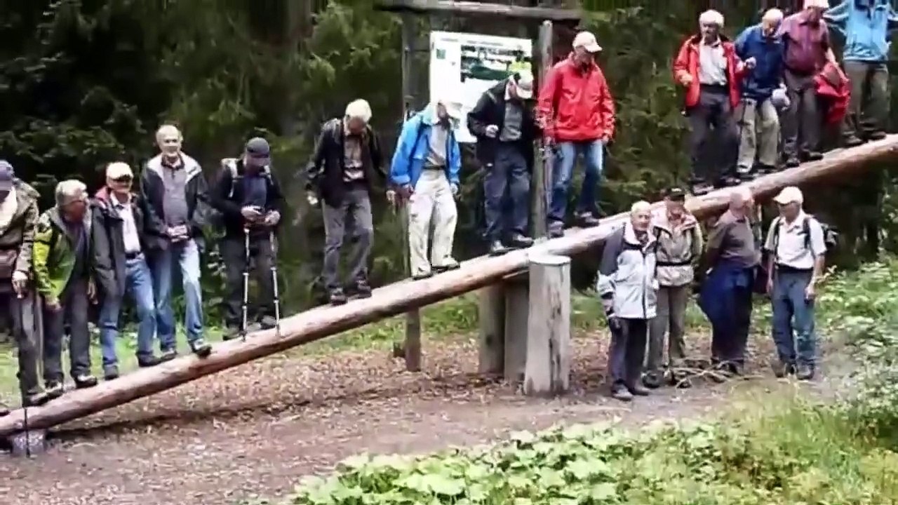 Ces retraités ont décidé de régler le problème des retraites d'eux même