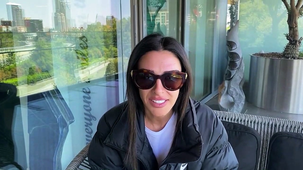 Aslıhan Doğan Turan - Yeni gülüşünüz şans getirsin