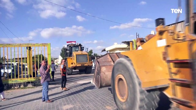 أول فيديو من داخل قطاع غزة لـ الآليات والمعدات المصرية وبدء إزالة الركام