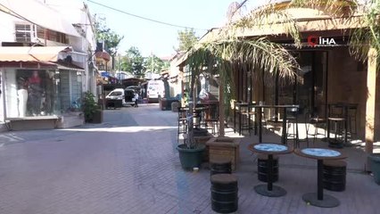 KKTC ile Güney Kıbrıs arasındaki sınır kapıları 15 ay sonra yeniden açıldı