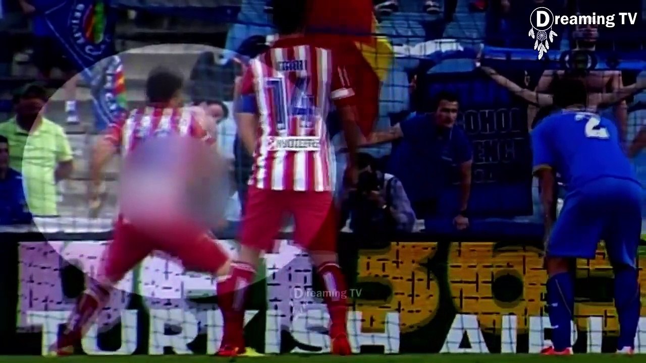 ARBITROS Y FANS