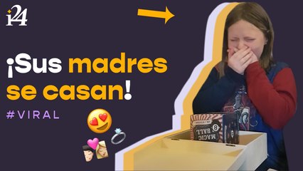 Niña reacciona cuando sus dos madres se van a casar