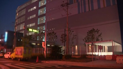 건물 옥상에서 폐자재 치우던 일용직 노동자 추락사 / YTN