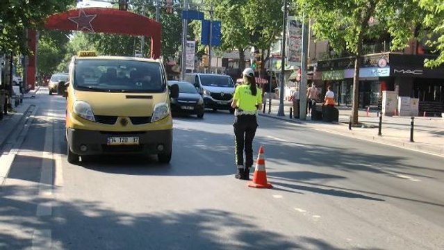 BAĞDAT CADDESİ'NDE TOPLU TAŞIMA ARAÇLARINA DENETİM