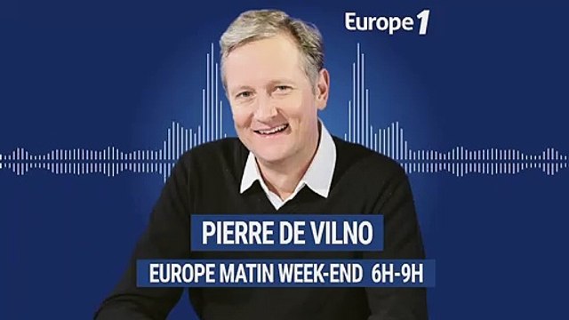 Près de Saint-Tropez, des ânes participent au nettoyage de la célèbre plage de Pampelonne