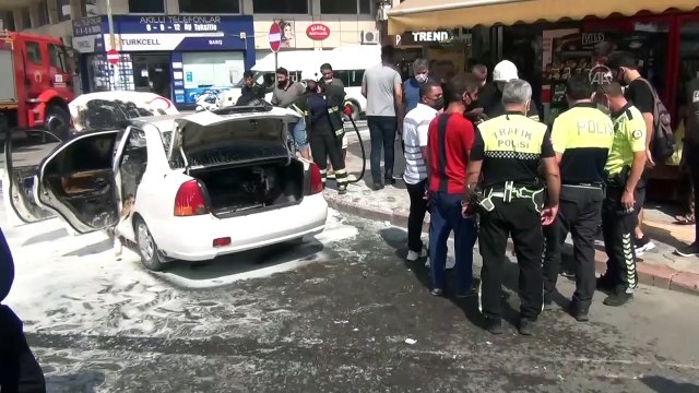 HATAY - Seyir halindeyken alev alan otomobilde hasar oluştu