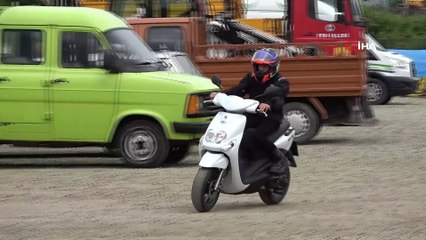 Trabzonlu Ramazan, Kenan Sofuoğlu'nun hediye ettiği motosikletle onun yolunda ilerliyor