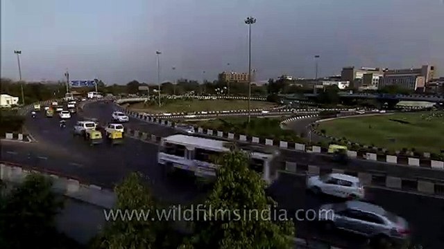 New Delhi in the fast lane_ day to night time lapse at AIIMS!