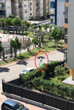 ÇAĞRI MERKEZİ İŞLETMECİSİNE SİLAHLI SALDIRI SONRASI KAÇIŞ KAMERADA