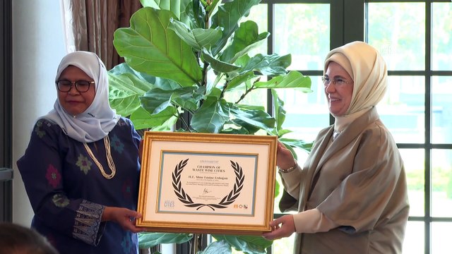 ANKARA - Çevreci gençler, Emine Erdoğan'a 'sürdürülebilir gelecek' için taleplerini iletti