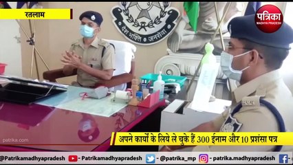 24 साल के कार्यकाल में ये पुलिस जवान कभी नहीं हुए गैर हाजिर, न ही ली लीव, अपने कार्यों से ले चुके हैं 300 ईनाम और 10 प्रशंसा पत्र