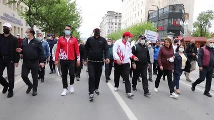 Çevre için yürüyüş yaptılar, pedal çevirdiler