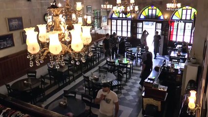 Normalleşme ile birlikte tarihi Tahmis kahvesi kapılarını açtı