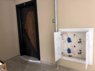 Oturuma hazır binadan 12 su sayacı ve 21 çeşme bataryası çalındı