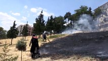 KİLİS - Parkta çıkan yangını polis ekipleri söndürdü