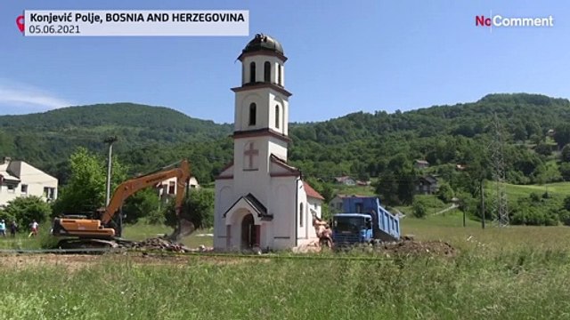 Bosnian authorities demolish Serbian Orthodox church