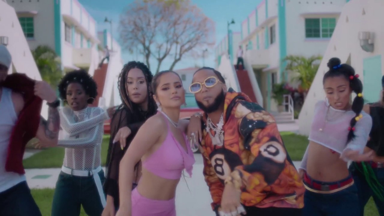 BECKY G ft EL ALFA " Fulanito " (Video 2021).