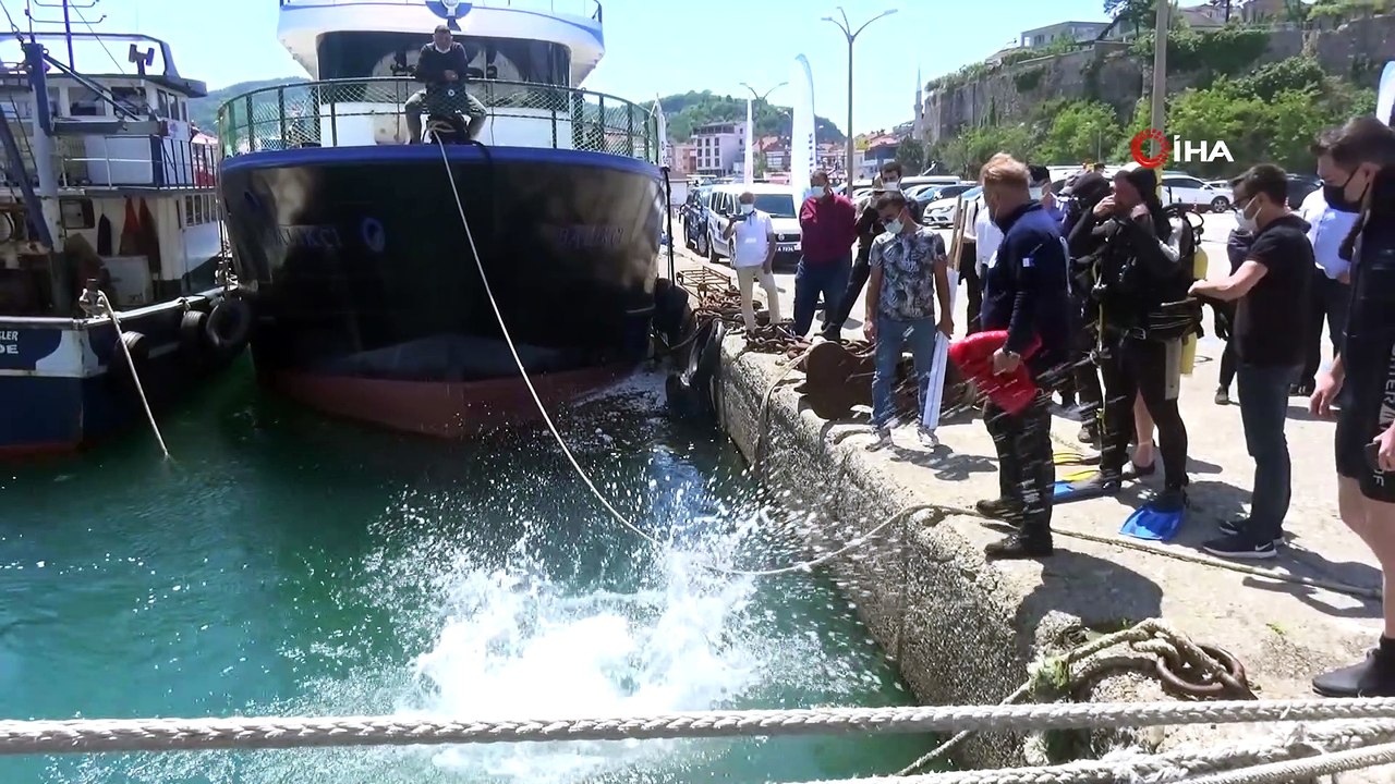 Denizden çıkan atıklar kirliliği gözler önüne serdi