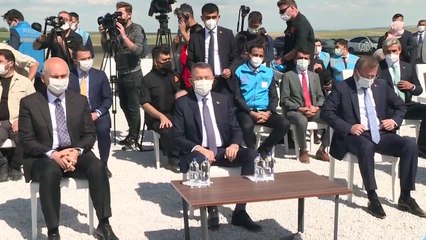 YOZGAT - Cumhurbaşkanı Yardımcısı Oktay, yapımı devam eden havalimanı inşaatında incelemelerde bulundu