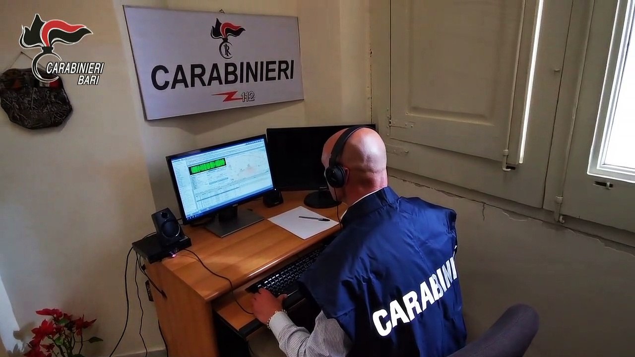 Puglia: spacciavano droga anche in bar, ristoranti e a domicilio. Arrestati 9 individui nel barese - VIDEO