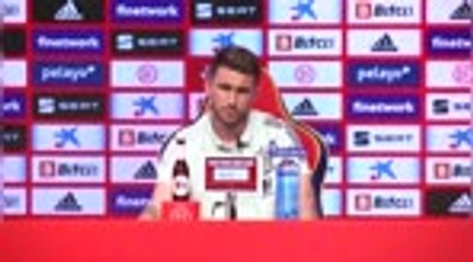 "What a question!" - Laporte defends decision to represent Spain