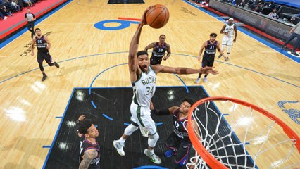 Kevin Durant & Giannis Antetokounmpo high-flying dunks from 2020-21 regular season