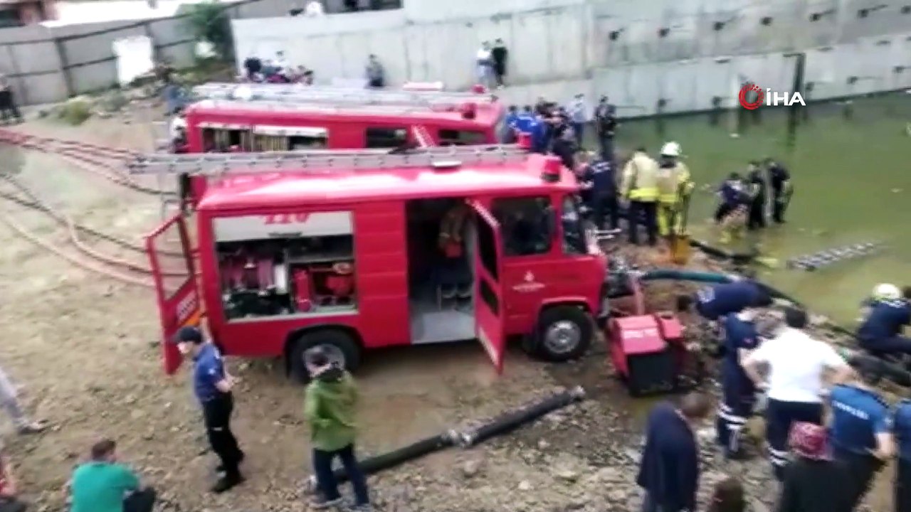 Kağıthane Seyrantepe’de bulunan inşaat sahasındaki su dolu alana bir çocuğun girdiği ihbarı itfaiye, polis ve sağlık ekiplerini harekete geçirdi. İnşaat sahasına gelen ekiplerin çocuğu arama kurtarma çalışmaları sürerken, yakınları ise göz