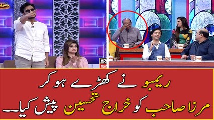 Rambo Ne Kharay Ho Kar Mirza Sahab Koi Khiraaj-e-Tehseen Pesh Kiya