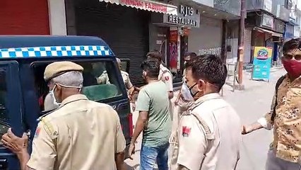 फ्लैट में रेस्टोरेंट की आड़ में हुक्का बार, संचालक गिरफ्तार