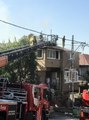 Beykoz'da bir binanın çatısında çıkan yangın söndürüldü  Beykoz,İtfaiye,yangın,