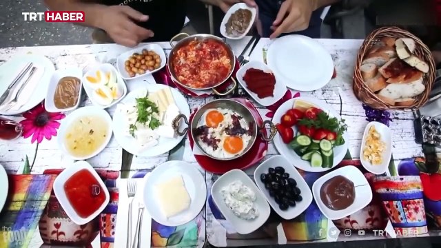 Dünya Kahvaltı Günü Bakü Büyükelçiliği’nde 'Van kahvaltısı' ile kutlandı