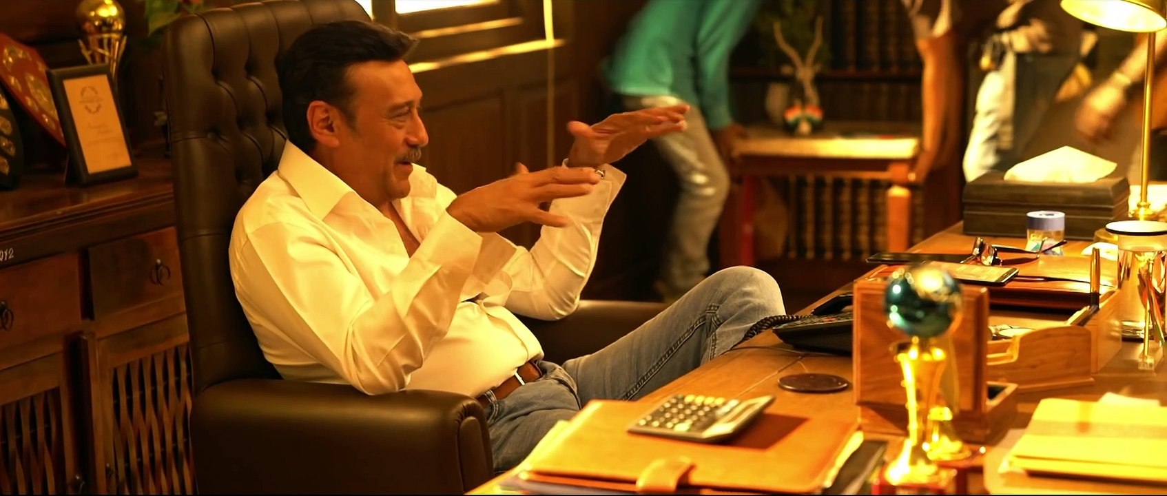 Radhe Meet Mr Cool ACP Avinash Abhyankar  Jackie Shroff  Salman Khan  Prabhu Deva  Watch Now.