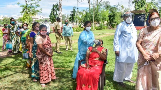 Watch | Health workers dance to cheer up patients in Assam