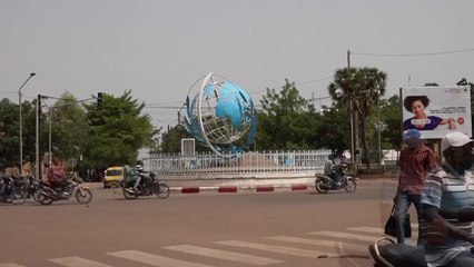 부르키나파소에서 150여 명 학살...어린이 7명 포함 / YTN