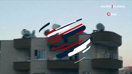 Korku dolu anlar kamerada! Çatıdan beşinci kat balkonuna düştü