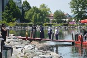 Turistler Sapanca'da güzel havanın tadını çıkardı