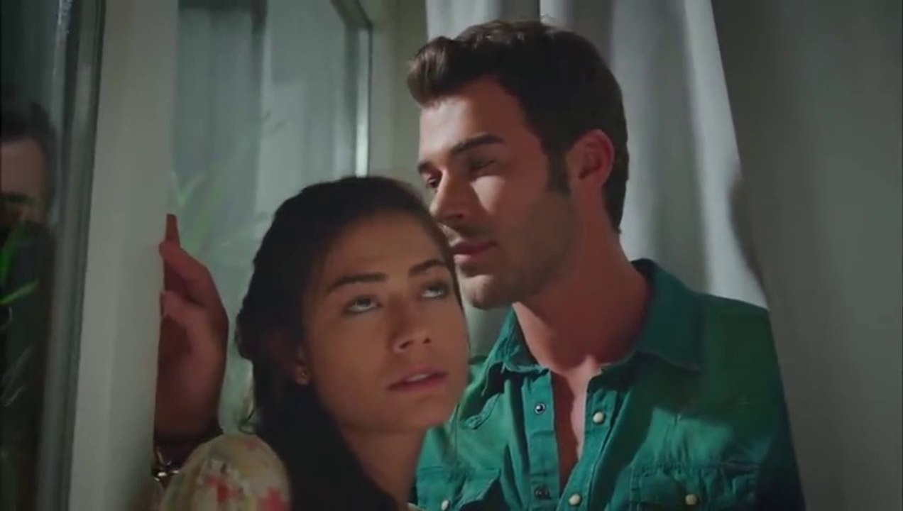 best Drama_رائحة الفراولة الحلقة 16  مدبلج