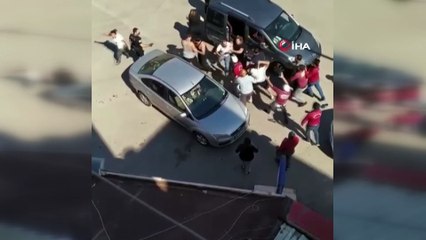 Çocuklar arasında çıkan tartışma tekmeli sopalı kavgaya dönüştü