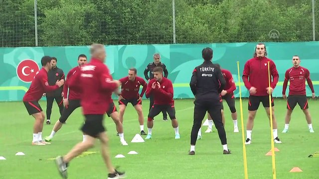 HARSEWINKEL - A Milli Futbol Takımı, Almanya'daki hazırlıklarını sürdürüyor