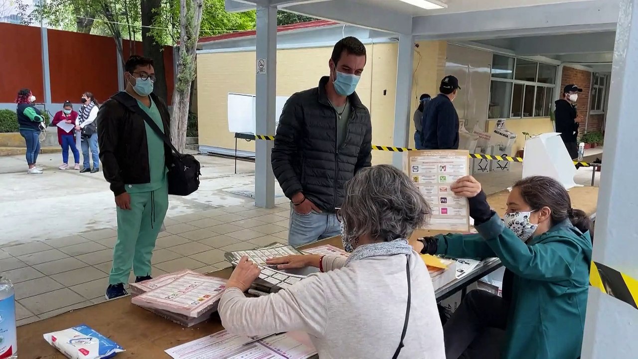 انتخابات تشريعية في المكسيك تمثل اختباراً مهماً للرئيس لوبيز أوبرادور