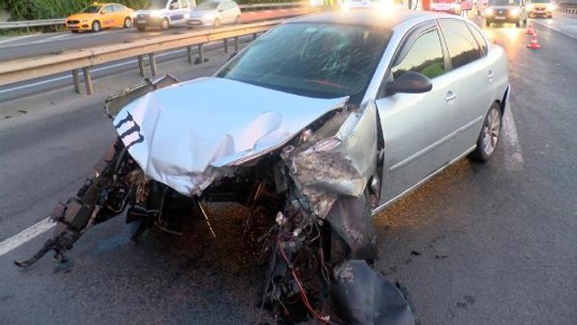 Son dakika haberleri! HALICIOĞLU HALİÇ KÖPRÜSÜ ÇIKIŞINDA TRAFİK KAZASI 2 YARALI