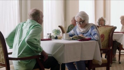 Queen Bees Movie Clip - Pick Up Line