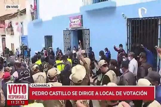 Pedro Castillo emitió su voto y anunció que recibirá el flash electoral en su comunidad